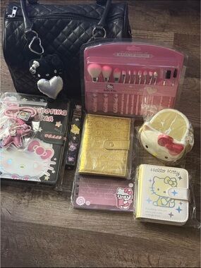 Hello Kitty Black Quilted Shoulder Bag with Pink Brush Set & Gold Accessories